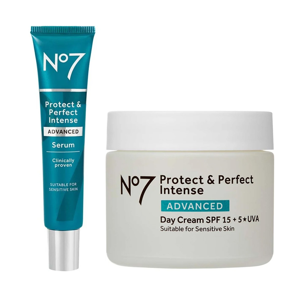 Bilde av No7 Skincare Essential Duo - Protect & Perfect Serum 30ml, Day Cream 50ml