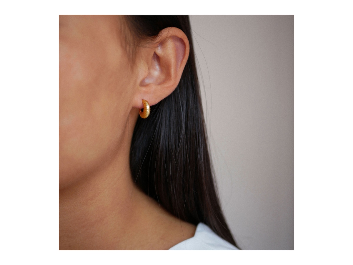 Cornelia Small Hoops