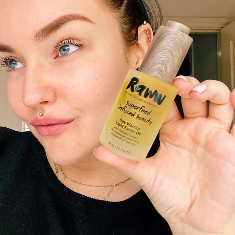 Day Warrior Light Facial Oil