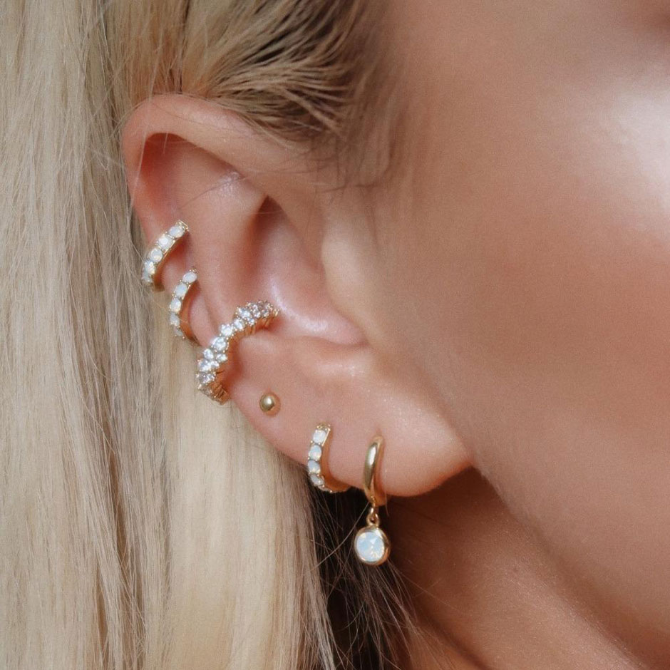 Crystal Cluster Single Ear Cuff